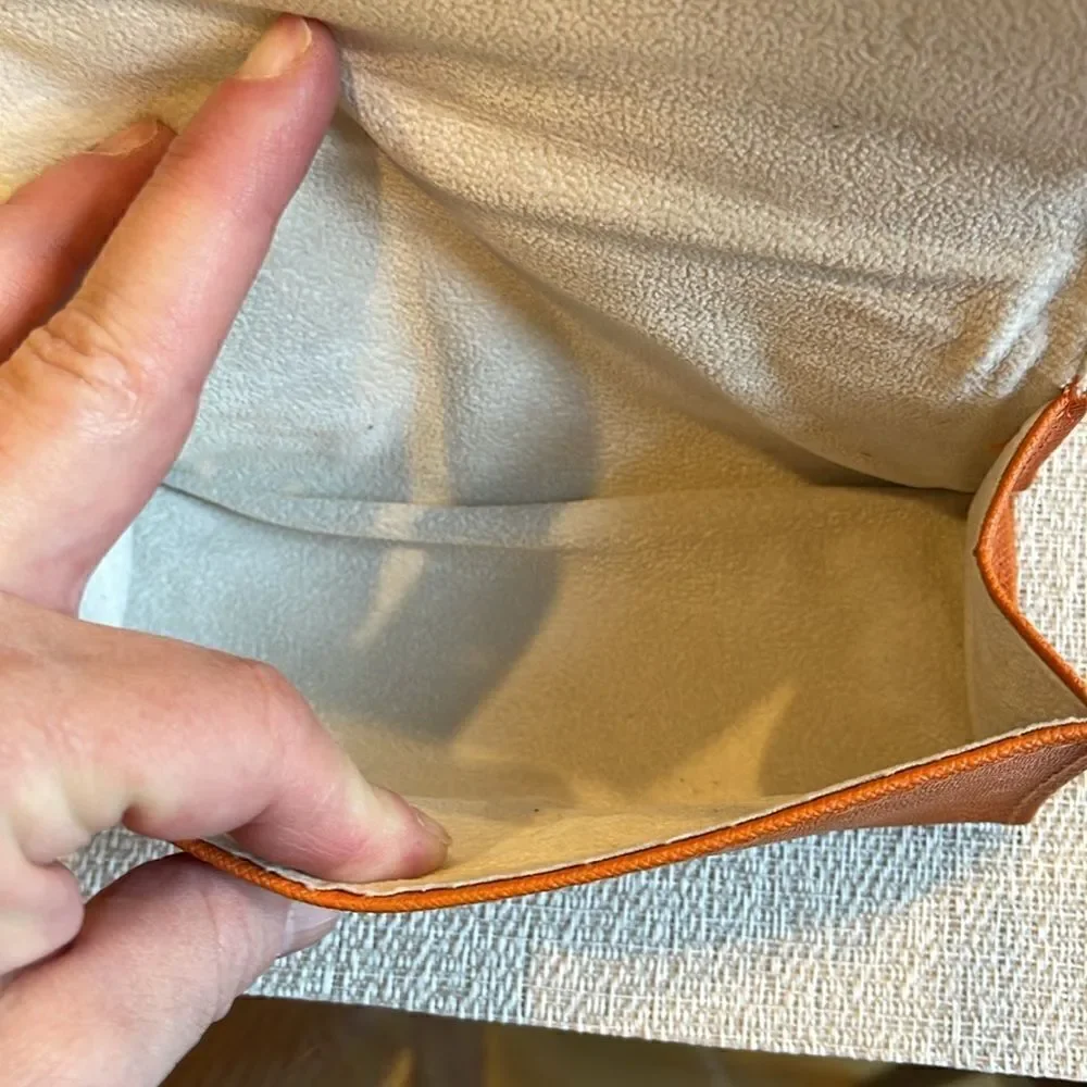 Tory Burch great sunglasses
